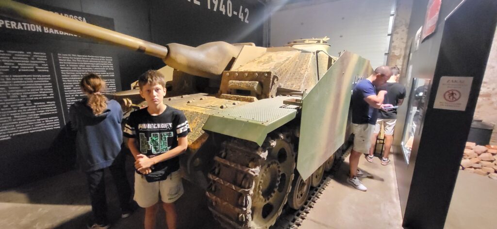Muzeum Pancerne w Kłaninie obok Karwi - Vlog Steina