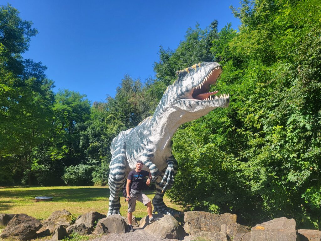 Dino Park w Ostrawie - idziemy zobaczyć wszystkie atrakcje i interaktywne dinozaury! Vlog Steina