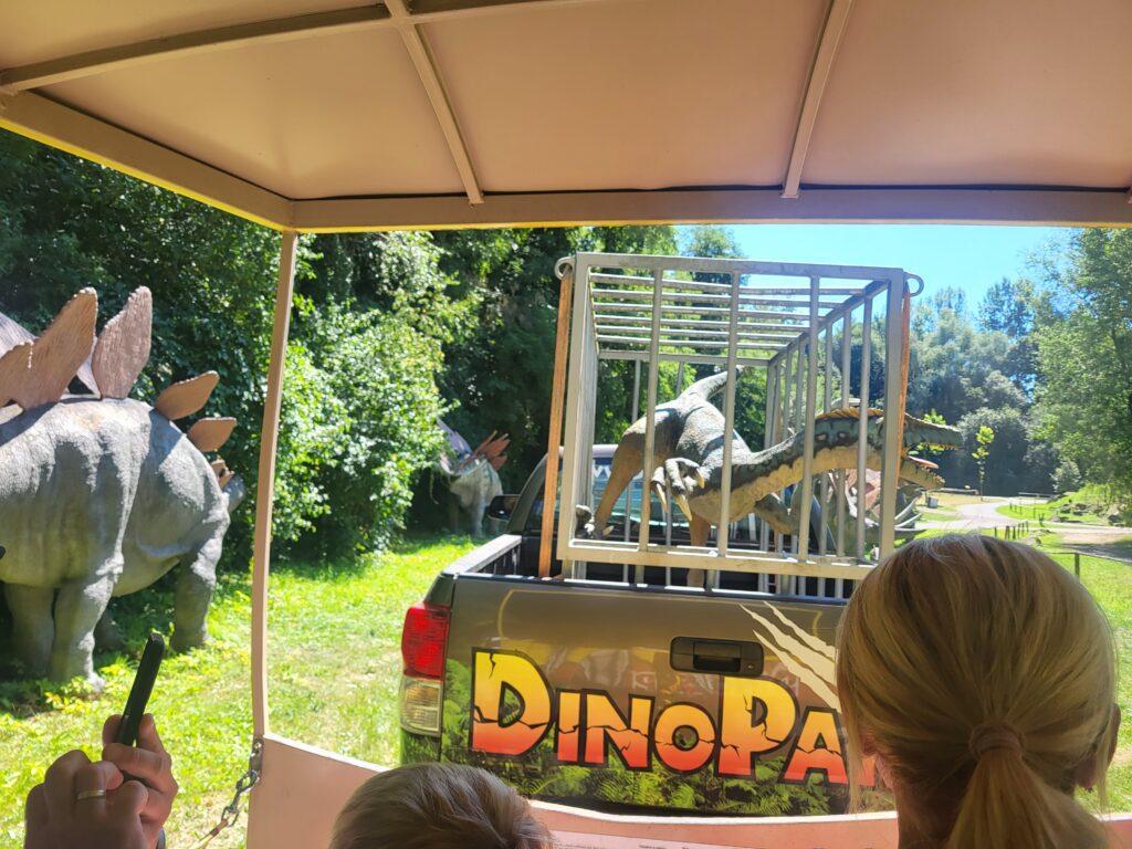 Dino Park w Ostrawie - idziemy zobaczyć wszystkie atrakcje i interaktywne dinozaury! Vlog Steina