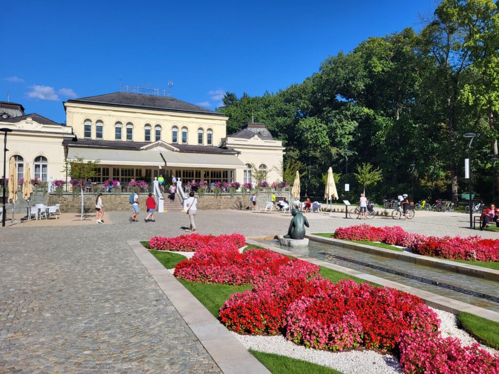 Lázeňský park - na żelaznym szlaku rowerowym - Vlog Steina