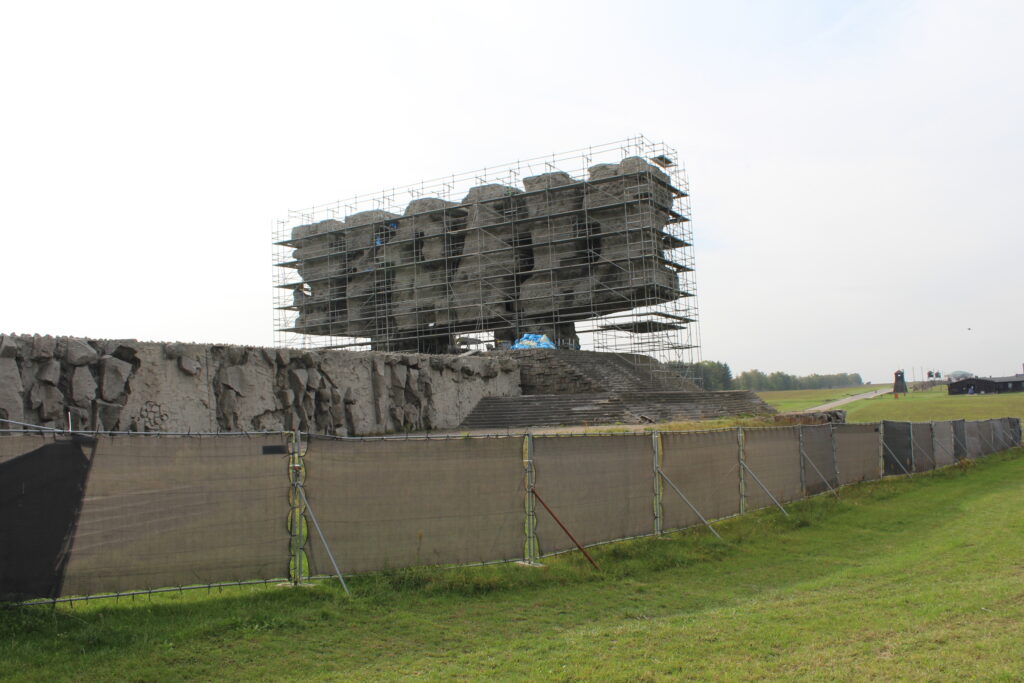 Obóz koncentracyjny Majdanek w Lublinie - Vlog Steina