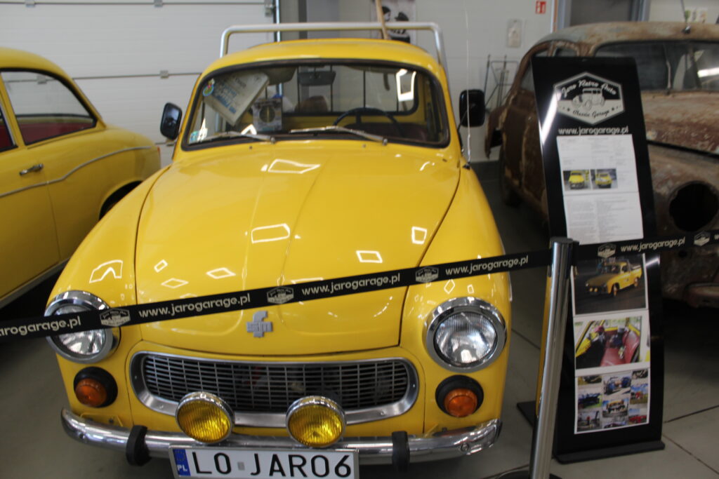 Muzeum motoryzacyjne Jaro retro classic Garage w Lublinie - Vlog podróżniczy Steina