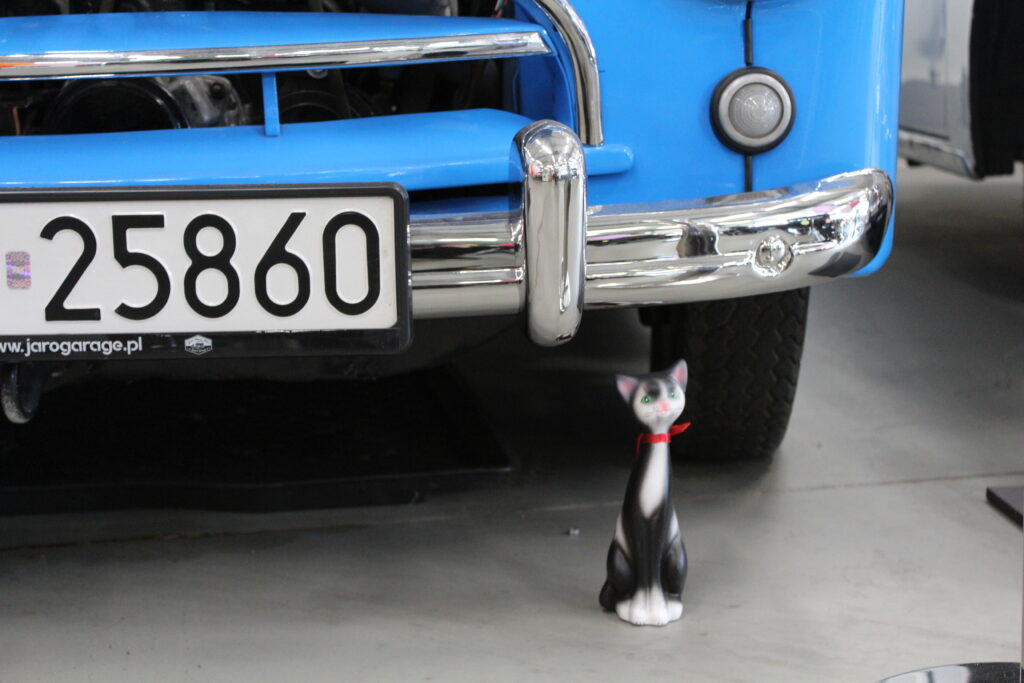 Muzeum motoryzacyjne Jaro retro classic Garage w Lublinie - Vlog podróżniczy Steina